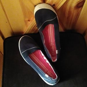 9.5 Keds Slip-ons
